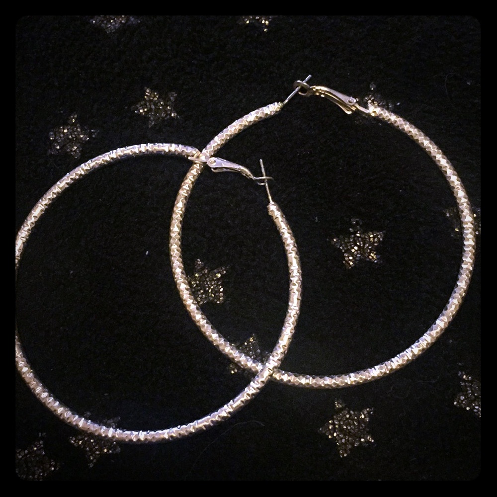 Beautiful thick hoop earrings